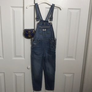 OSHKOSH OVERALL JEANS Size  6x G .